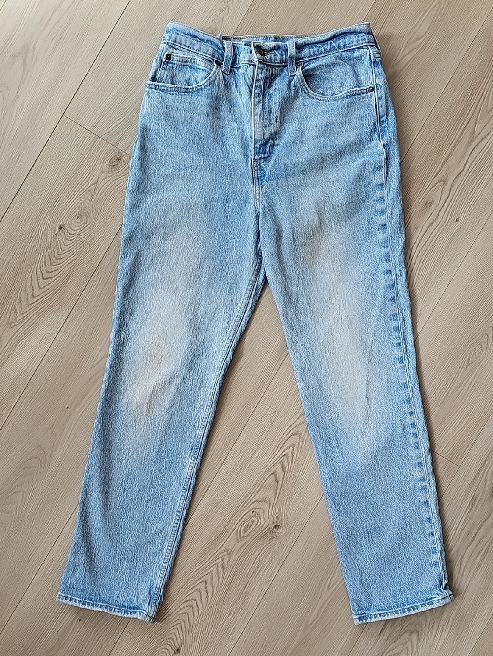Levi's Premium 70s High Slim Straight Medium Wash Jeans, Sz 28 *Stains - Read - Picture 2 of 16